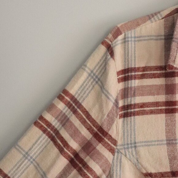 A.N.A Women's Sz XL Plaid Flannel V-Neck Button Up Cotton Pocket Long Sleeve Top - Picture 3 of 13
